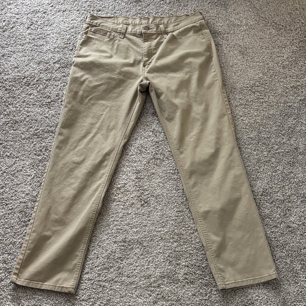 Levi's Men's Tan Chino Pants